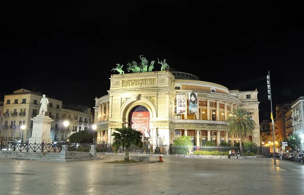 منزل للإقامة شقة Casa Politeama باليرمو إيطاليا