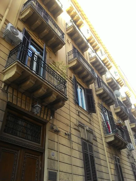 شقة Casa Politeama باليرمو منزل للإقامة
